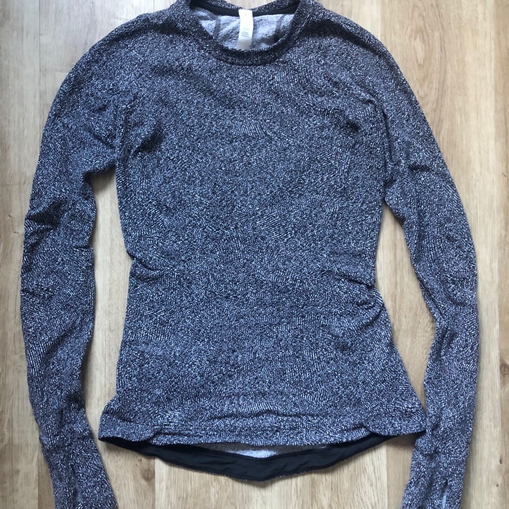 Lululemon Runderful Long Sleeve (size 2)